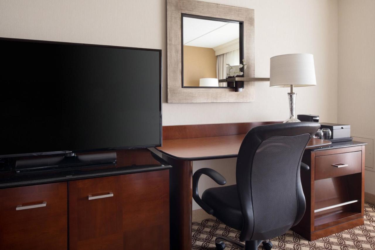 Chicago Marriott Naperville Buitenkant foto